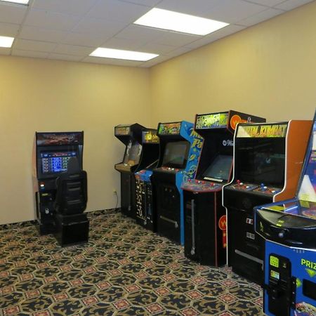 Howard Johnson Grand Forks Dış mekan fotoğraf