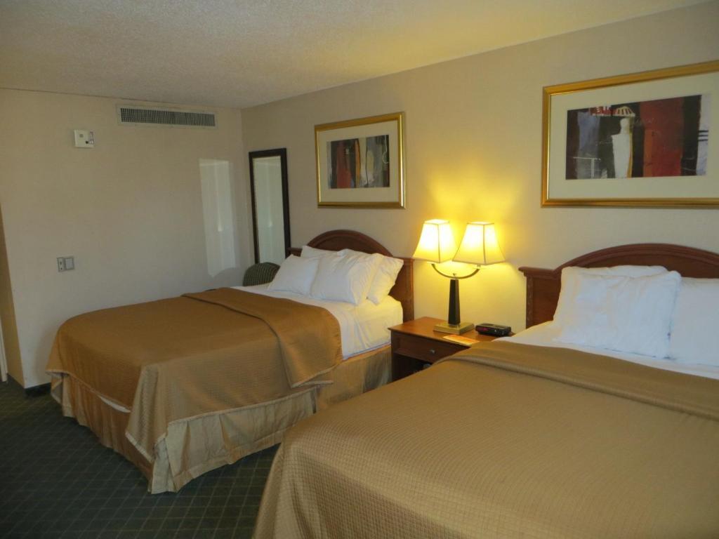 Howard Johnson Grand Forks Oda fotoğraf