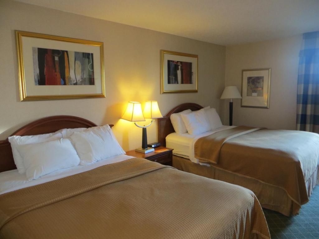 Howard Johnson Grand Forks Dış mekan fotoğraf